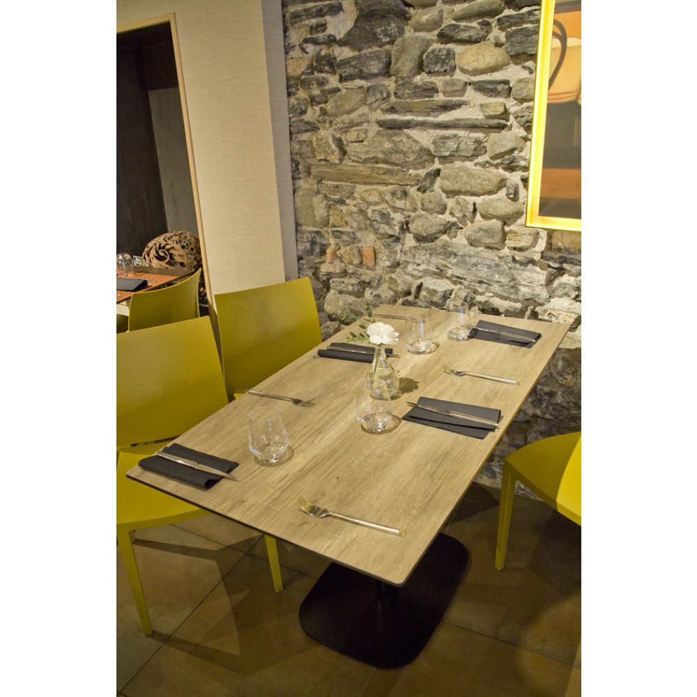 Plateau de table de bar restaurant Compactop en stratifié compact HPL